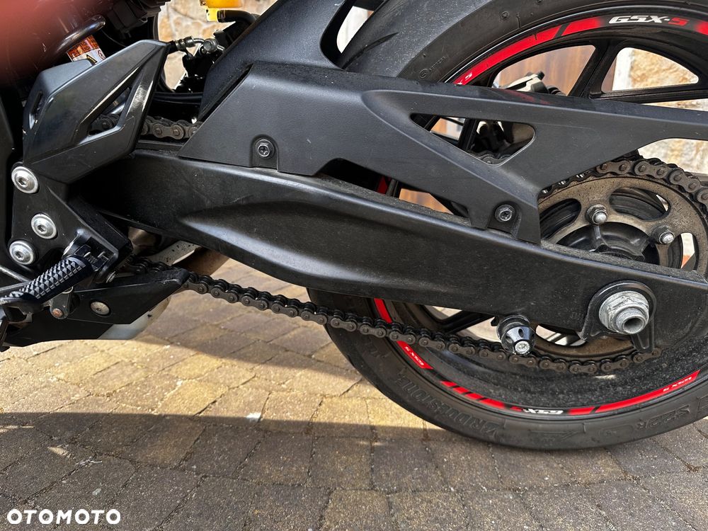 Suzuki GSX - 4