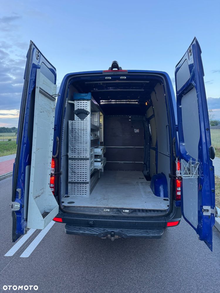 Mercedes-Benz Sprinter - 8