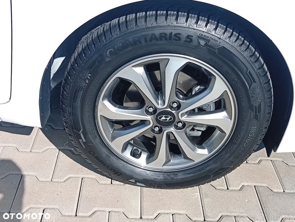 Hyundai i20 1.2 Passion - 35