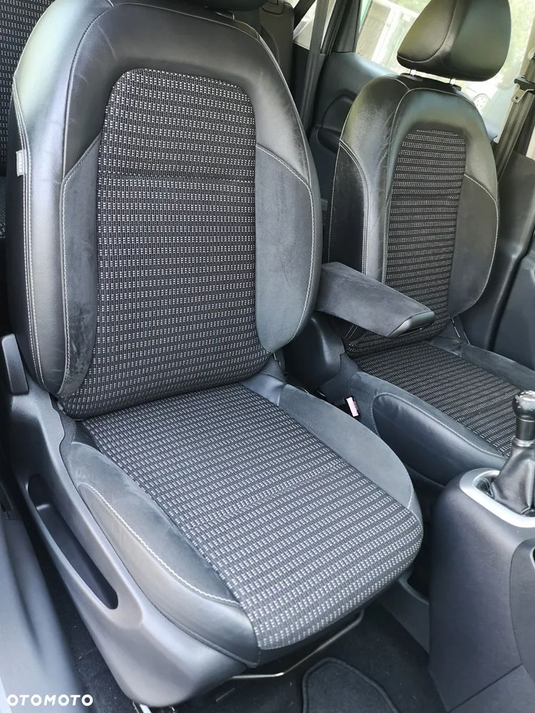 Citroën C3 Picasso 1.4i Exclusive - 20