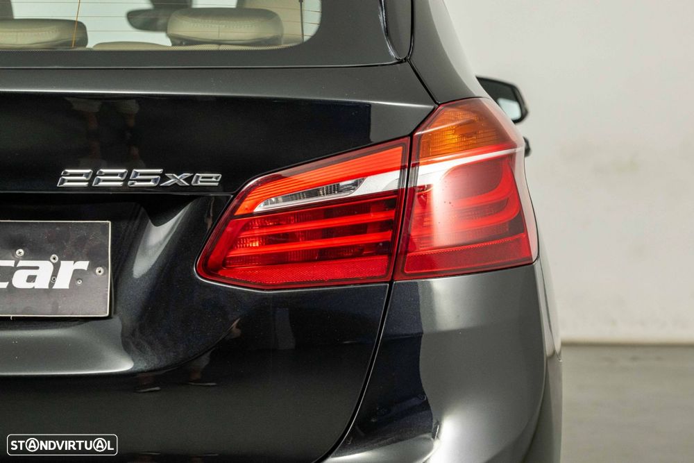 BMW 225xe Active Tourer Advantage - 19