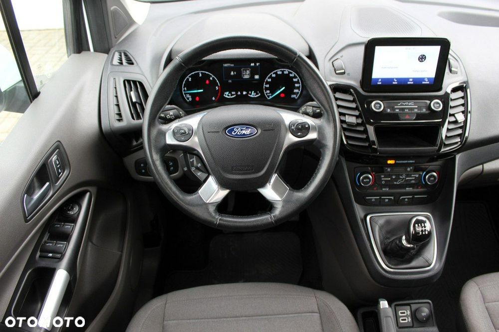 Ford Tourneo Connect - 13