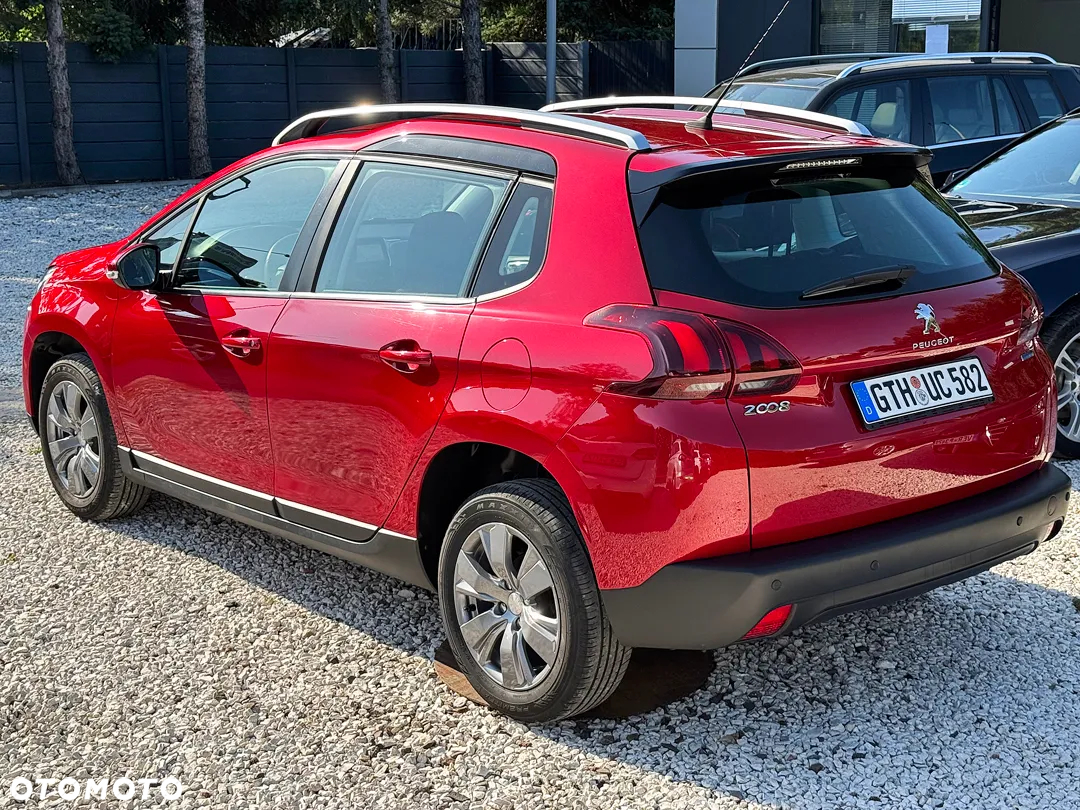 Peugeot 2008 - 10