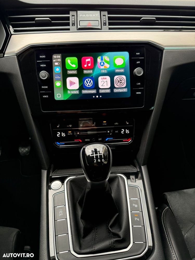 Volkswagen Passat 2.0 TDI SCR Elegance - 15