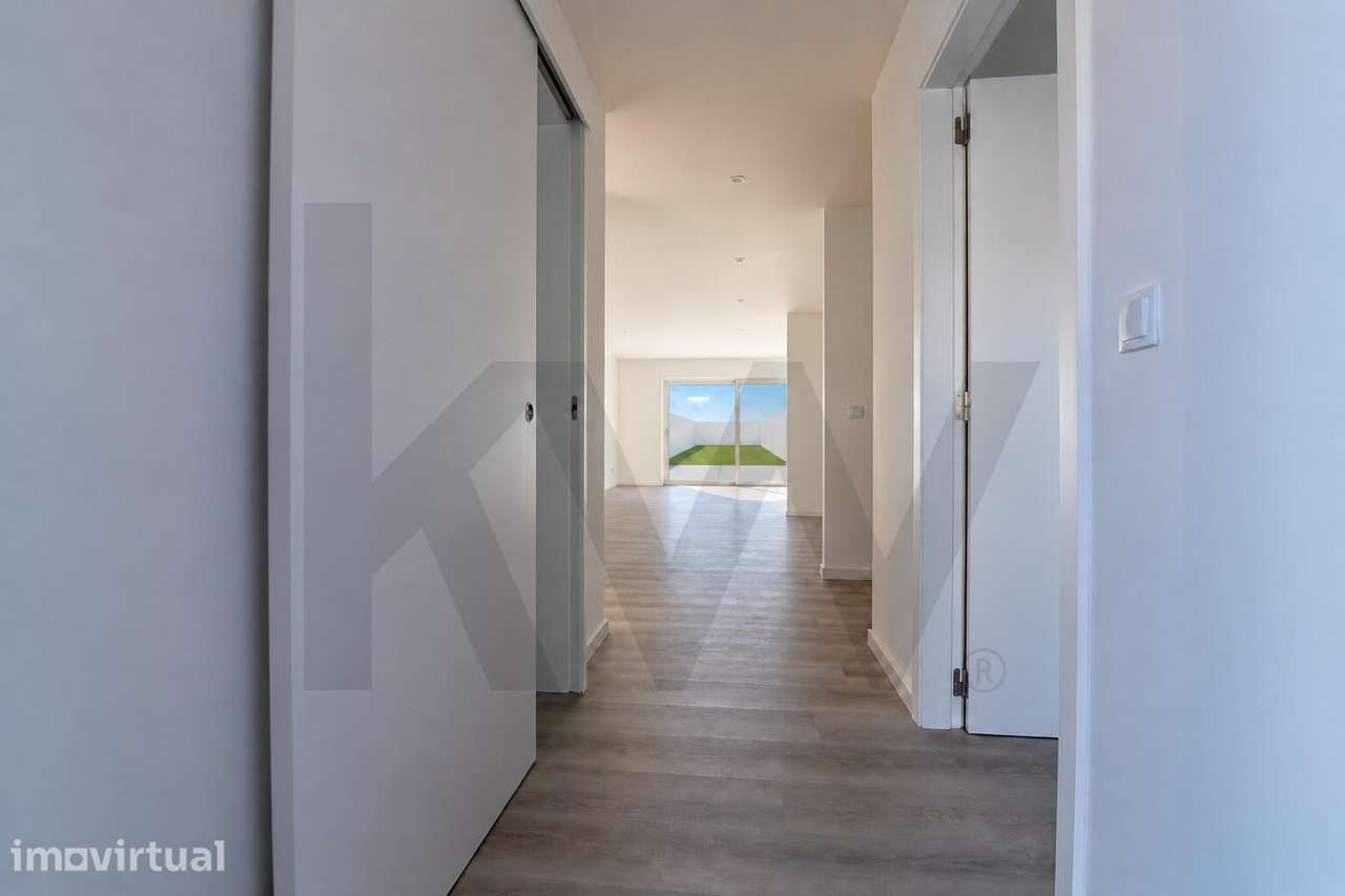 MORADIA T4 NOVA COM VISTA MAR E SERRA | FENAIS DA LUZ - Grande imagem: 4/33