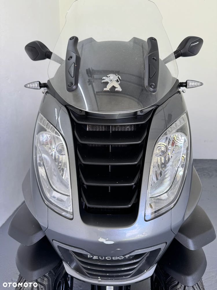Peugeot Metropolis - 32
