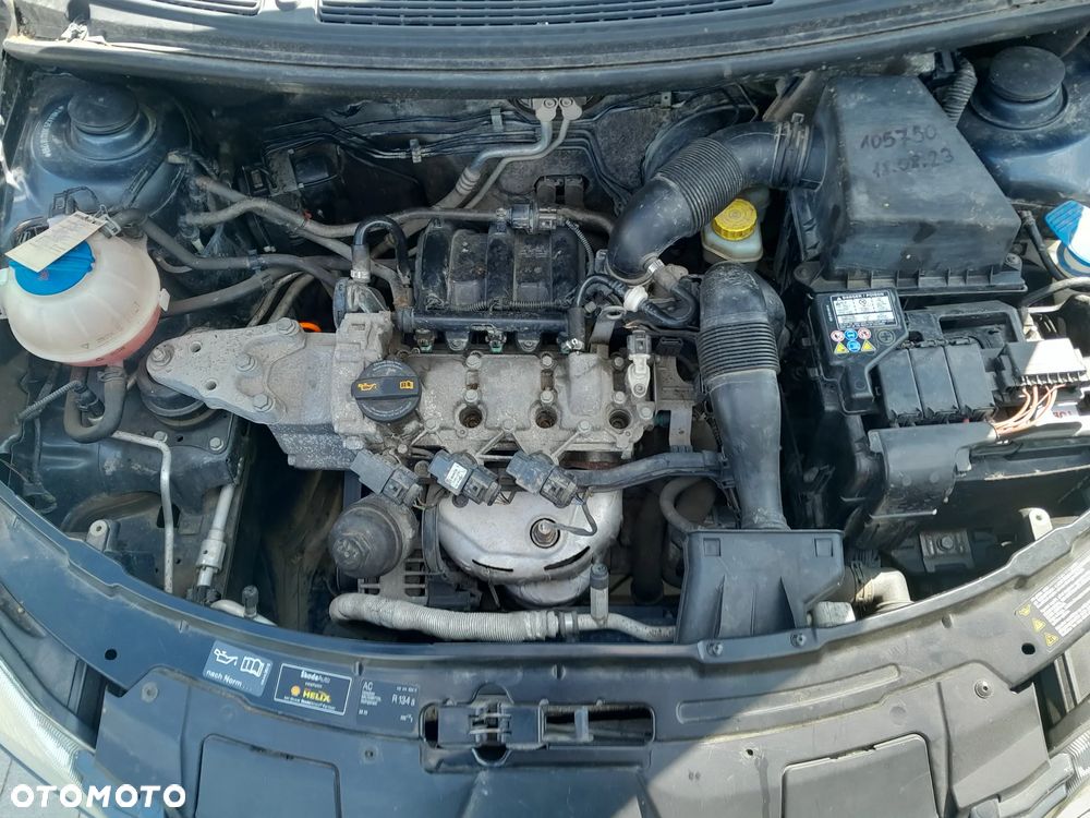 Skoda Fabia 1.2 HTP Fresh - 25