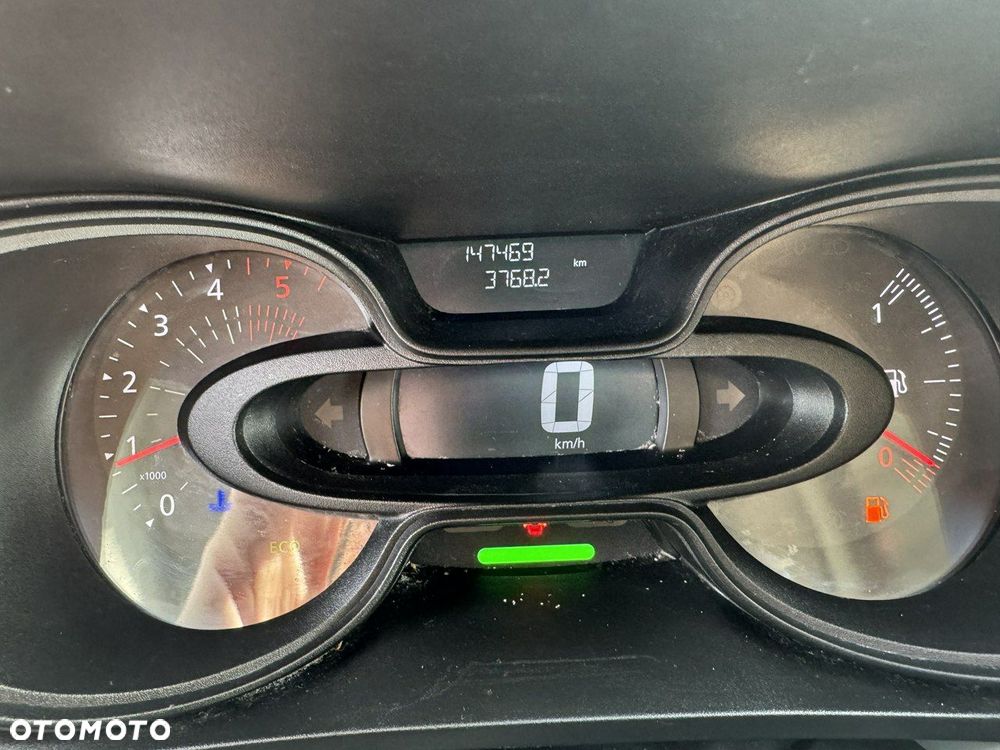 Renault Trafic - 12