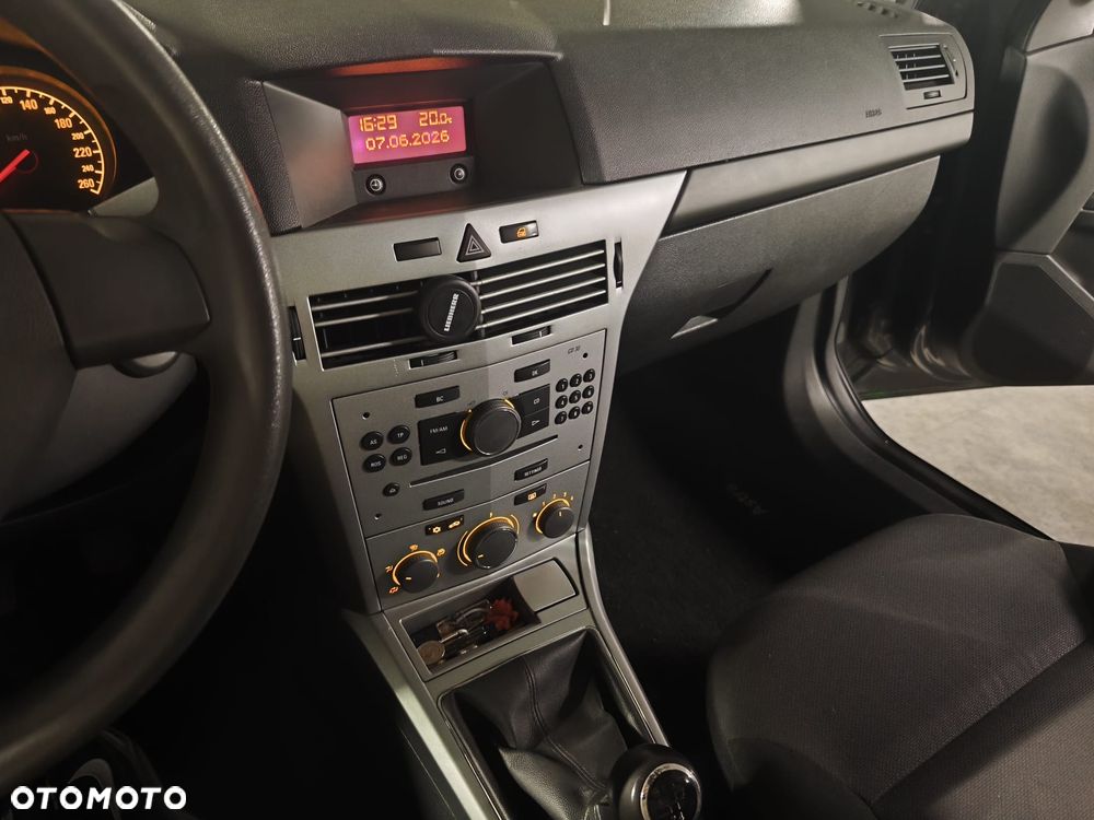 Opel Astra 1.6 - 7