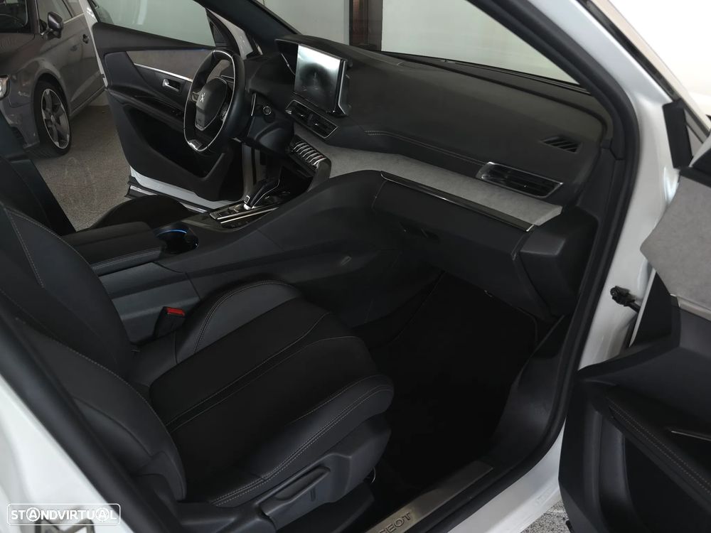 Peugeot 5008 1.5 BlueHDi GT EAT8 - 10