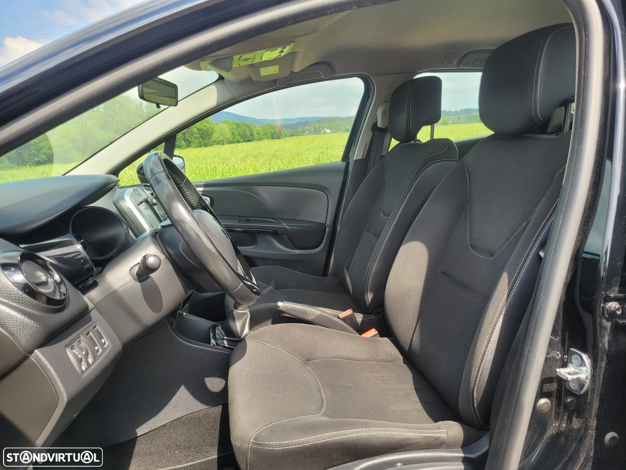 Renault Clio Sport Tourer 1.5 dCi Dynamique S 82g - 11