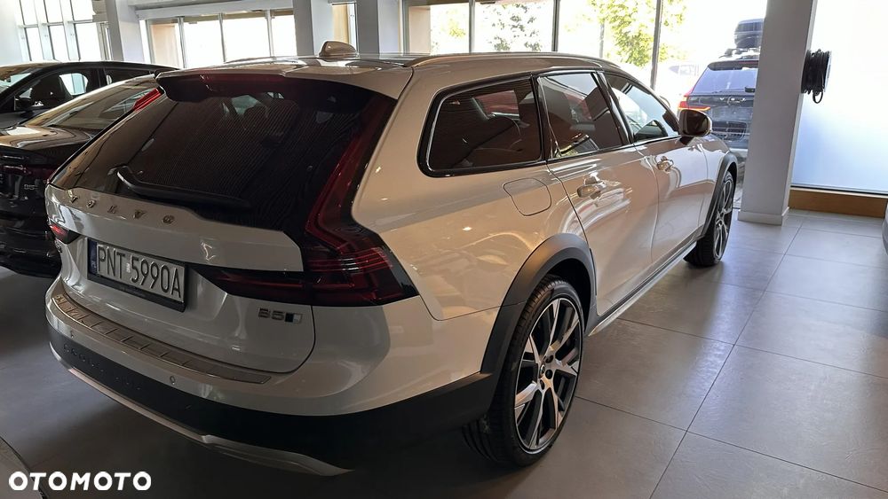 Volvo V90 Cross Country B5 D AWD Ultimate - 19