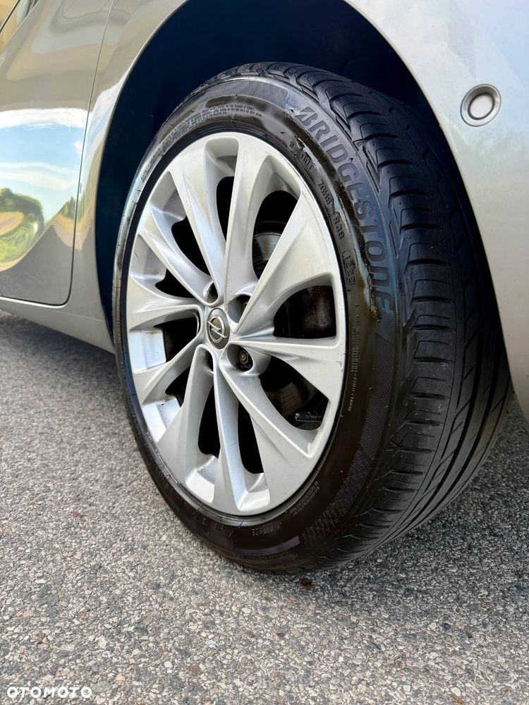 Opel Astra 1.6 T Elite S&S - 35