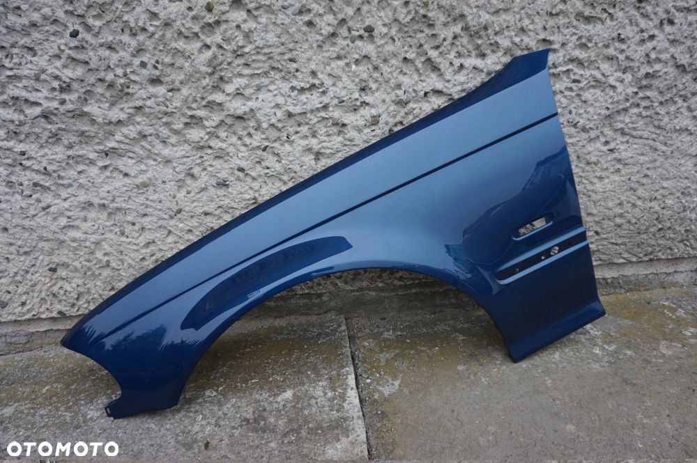 BŁOTNIK LEWY BMW E46 364 TOPASBLAU 98/01r - 1