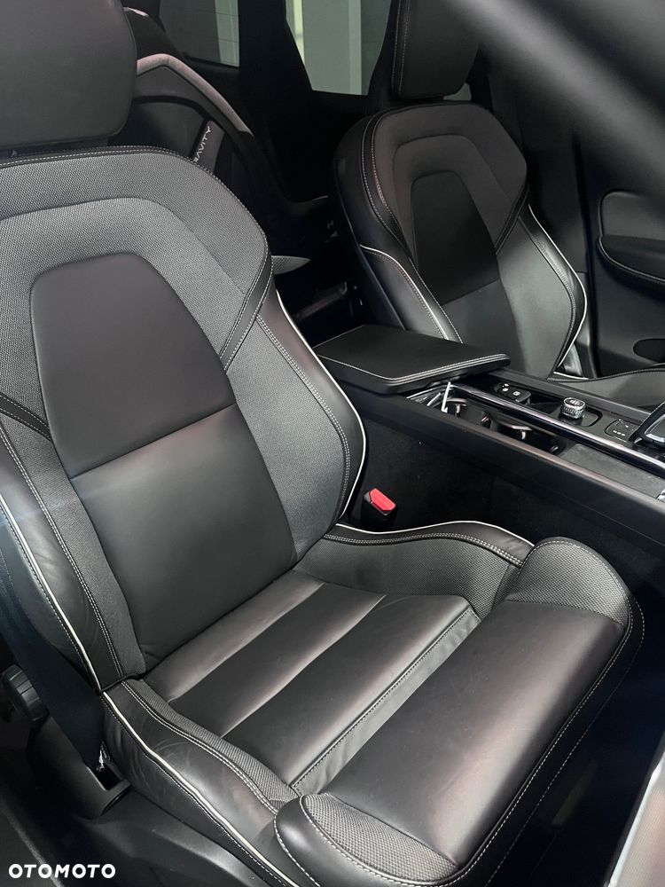 Volvo XC 60 B4 D AWD R-Design - 7