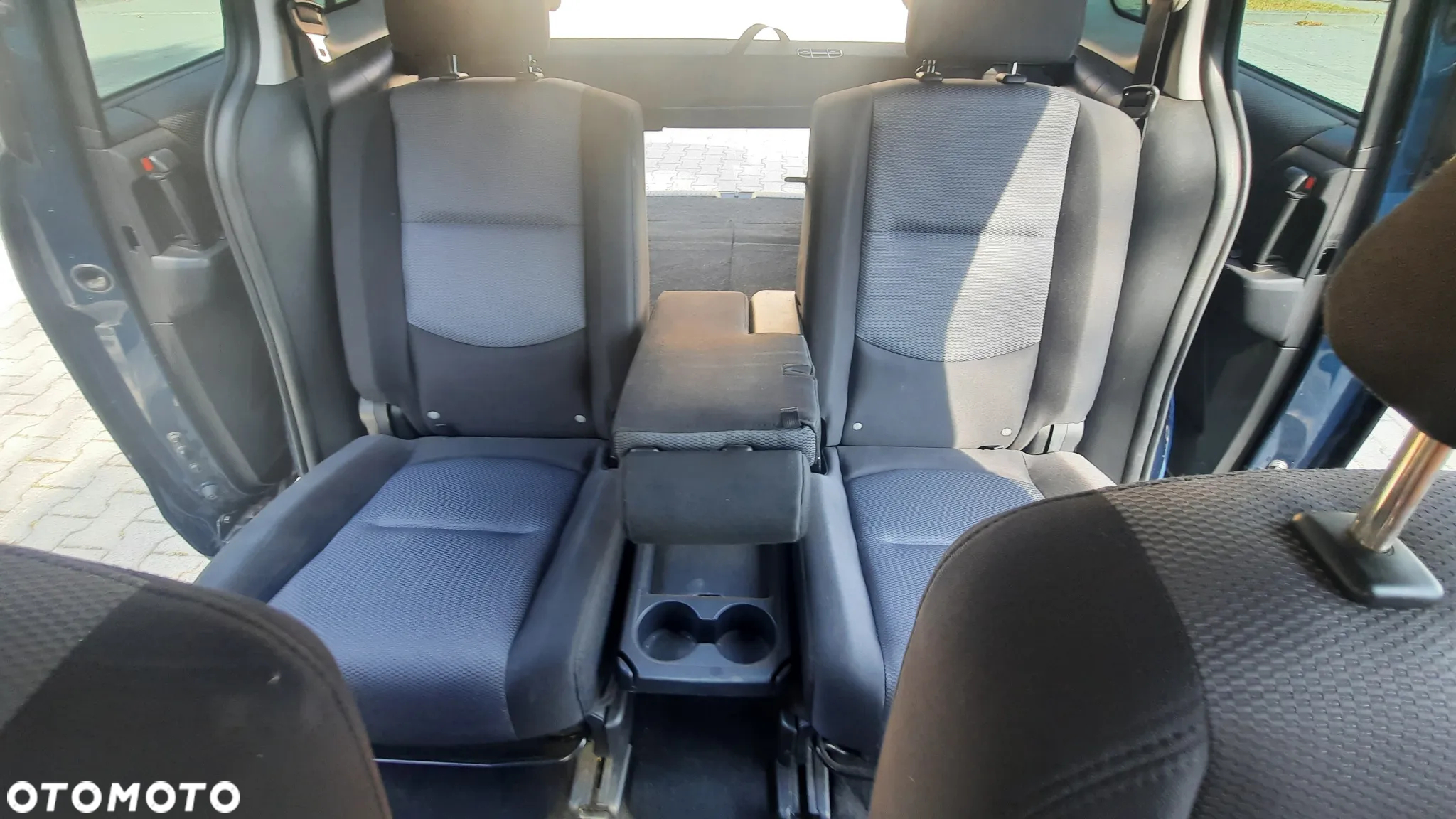 Mazda 5 - 14
