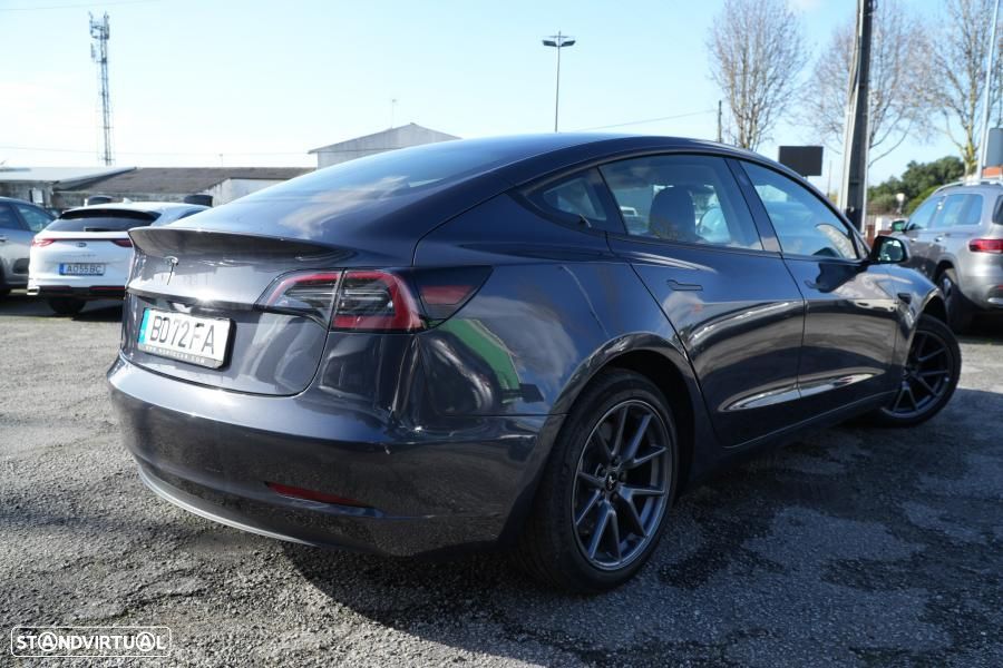 Tesla Model 3 Long Range Tração Traseira - 5