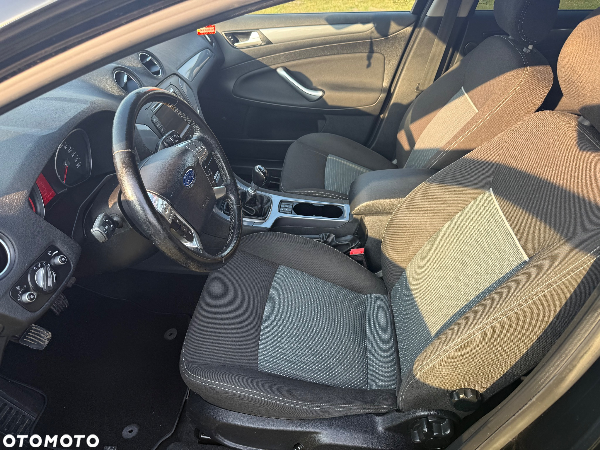 Ford Mondeo 2.0 TDCI Ambiente - 8