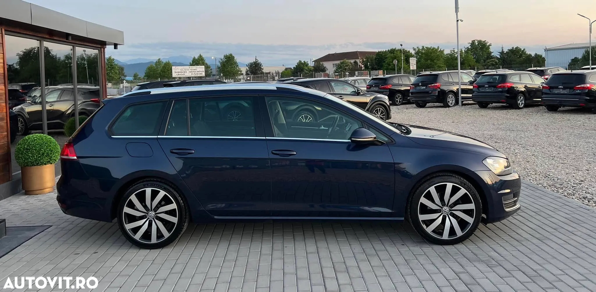 Volkswagen Golf 2.0 TDI Highline - 9