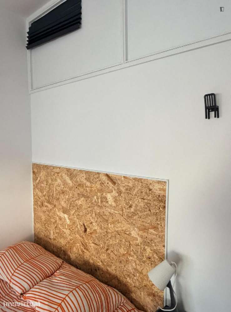 Quarto - localizado em Paranhos Porto - Grande imagem: 3/20