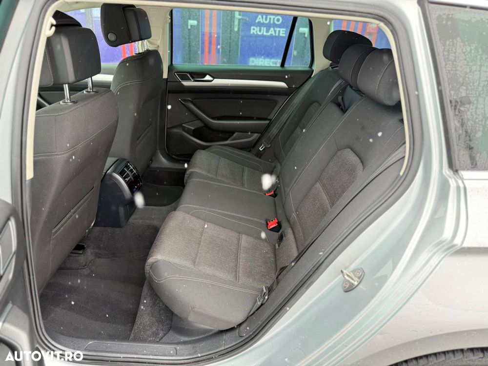 Volkswagen Passat 2.0 TDI (BlueMotion Technology) Highline - 27