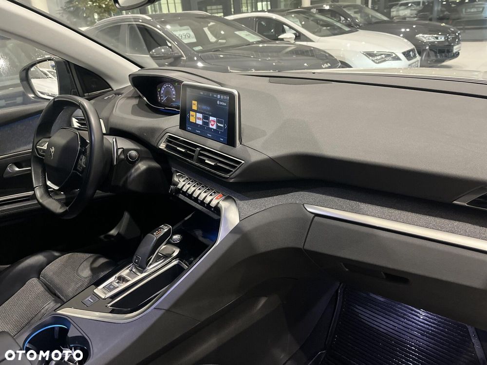 Peugeot 5008 1.6 PureTech Allure S&S EAT8 - 11