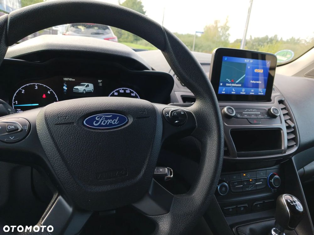 Ford Transit Connect - 17