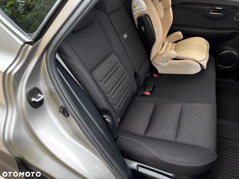 Lexus NX 300h Business Edition AWD - 7