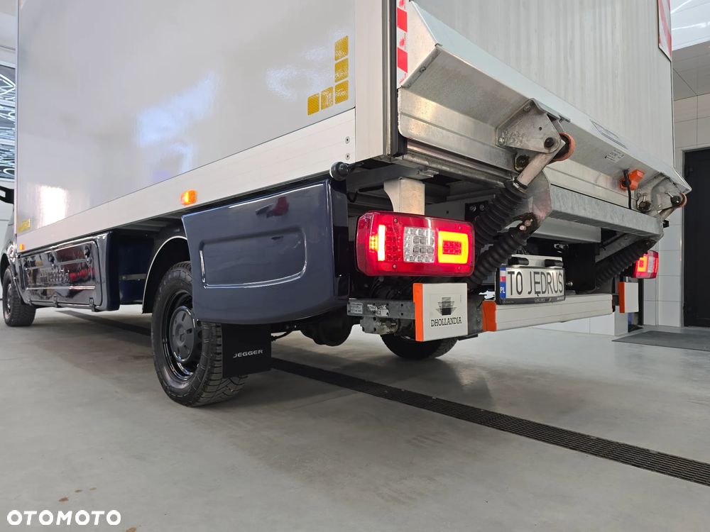 Mercedes-Benz SPRINTER 319 3.0 CDI KONTENER 4,28cmDługi 2,29cmSzero 2,24cmWysok + WINDA 750Kg 42Tyś km SERWIS DO OSTATNIEGO Km ASO MERCEDES-BENZ SALON PL STAN NOWY NOWY NOWY FABRYCZNA GWARANCJA - 21