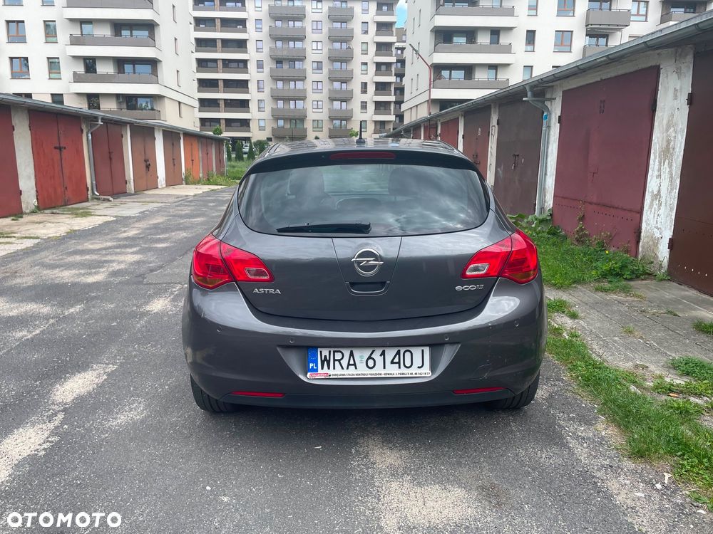 Opel Astra 1.4 150 Jahre - 2