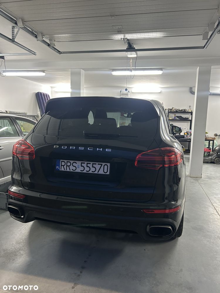 Porsche Cayenne - 3