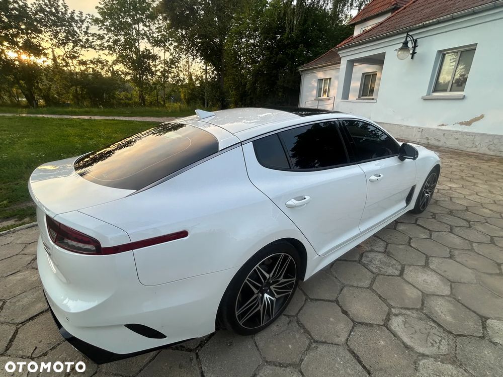 Kia Stinger 3.3 T-GDI V6 GT AWD - 16