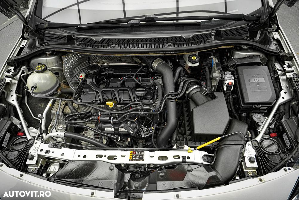 Opel Astra 1.2L Turbo Start/Stop Business Edition - 24