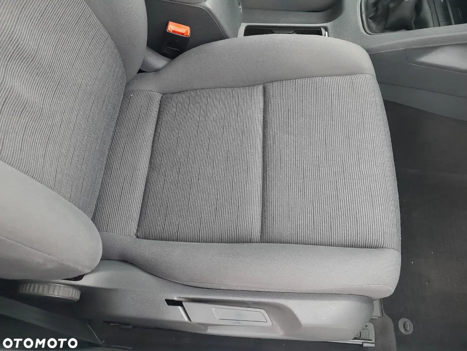 Volkswagen Golf 1.6 Edition - 16
