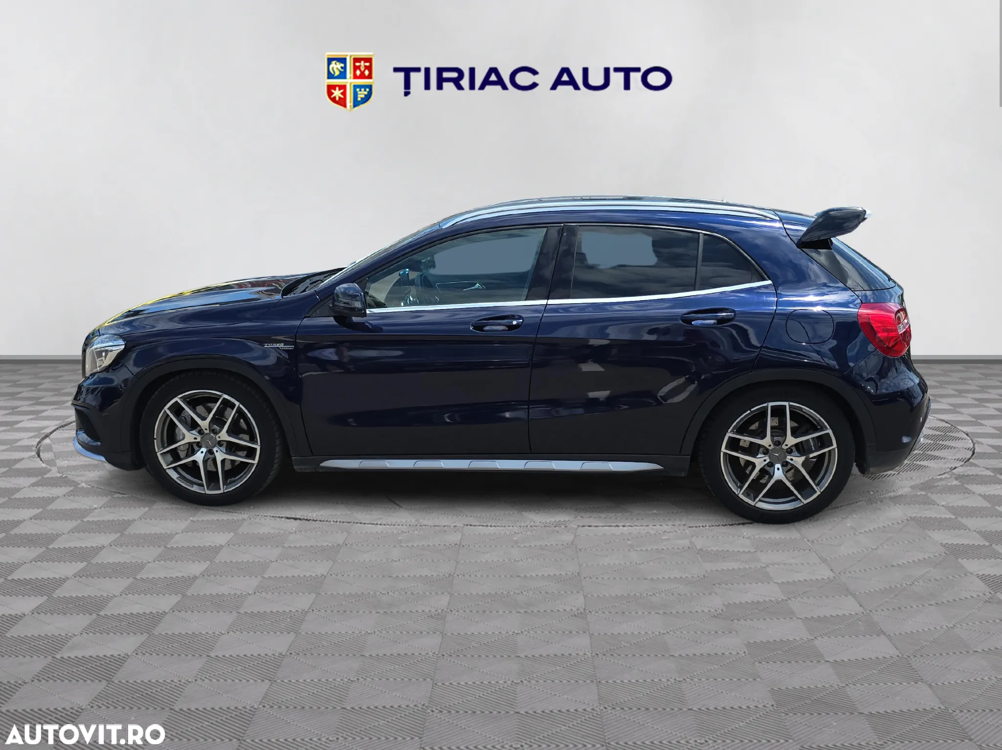 Mercedes-Benz GLA 45 AMG 4MATIC Aut. - 2
