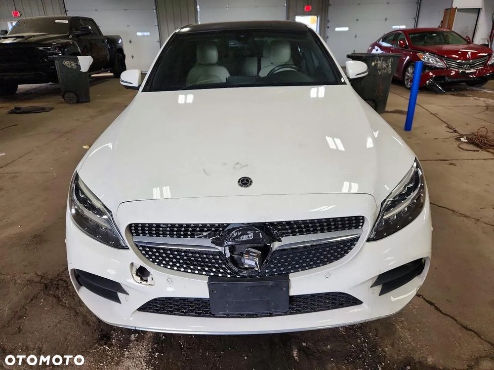 Mercedes-Benz C-Class 2020 photo 5