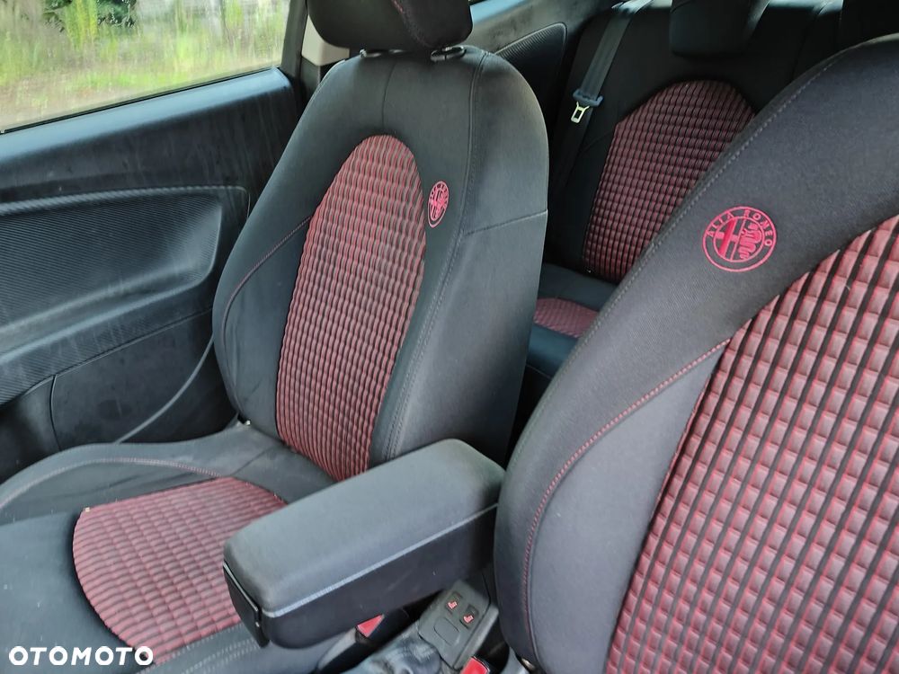 Alfa Romeo Mito 1.4 16V Junior - 10