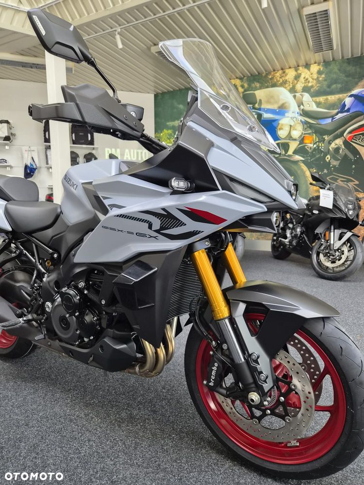 Suzuki GSX 1000 - 12