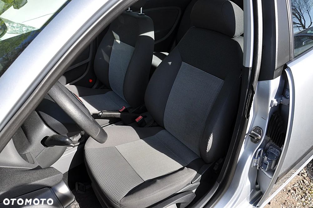 Seat Ibiza 1.4 16V Comfort Edition - 12