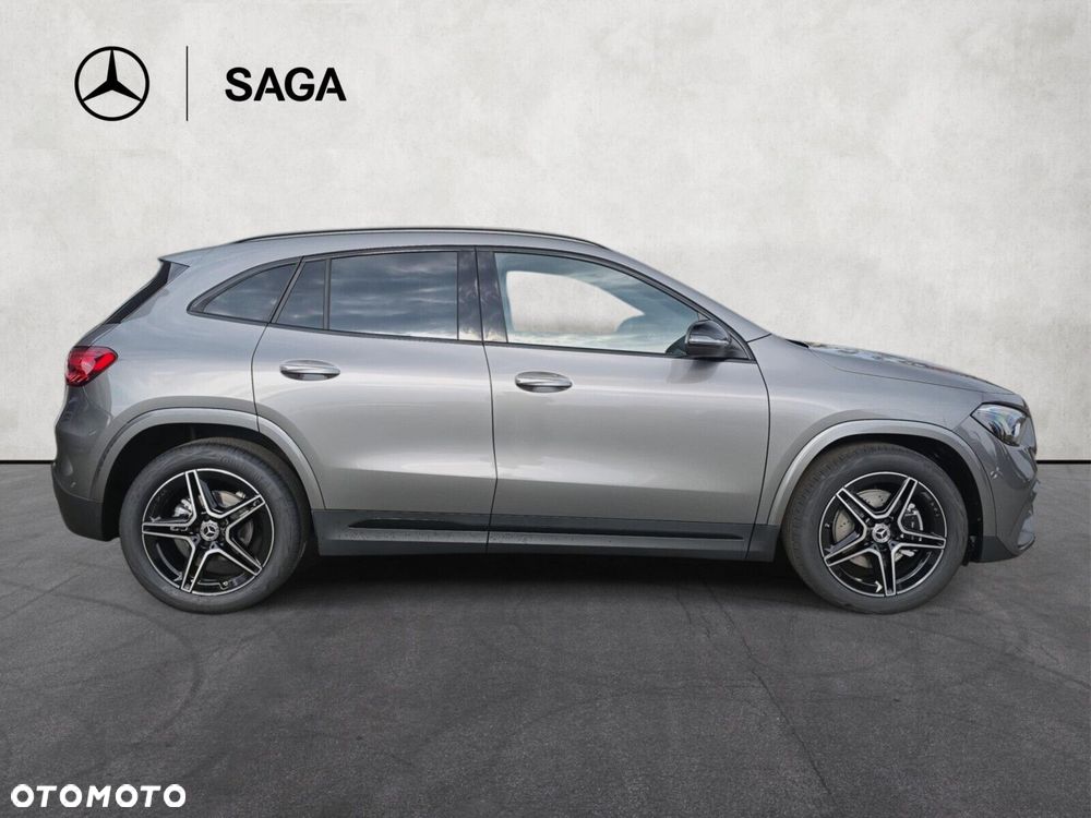 Mercedes-Benz GLA - 5