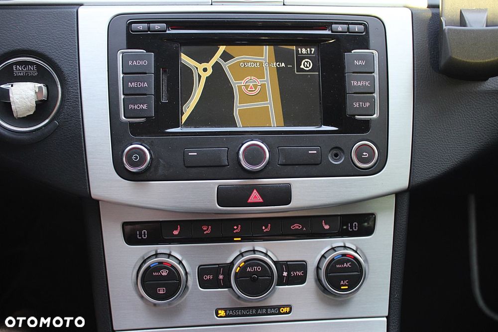 Volkswagen Passat 2.0 TDI Highline - 23