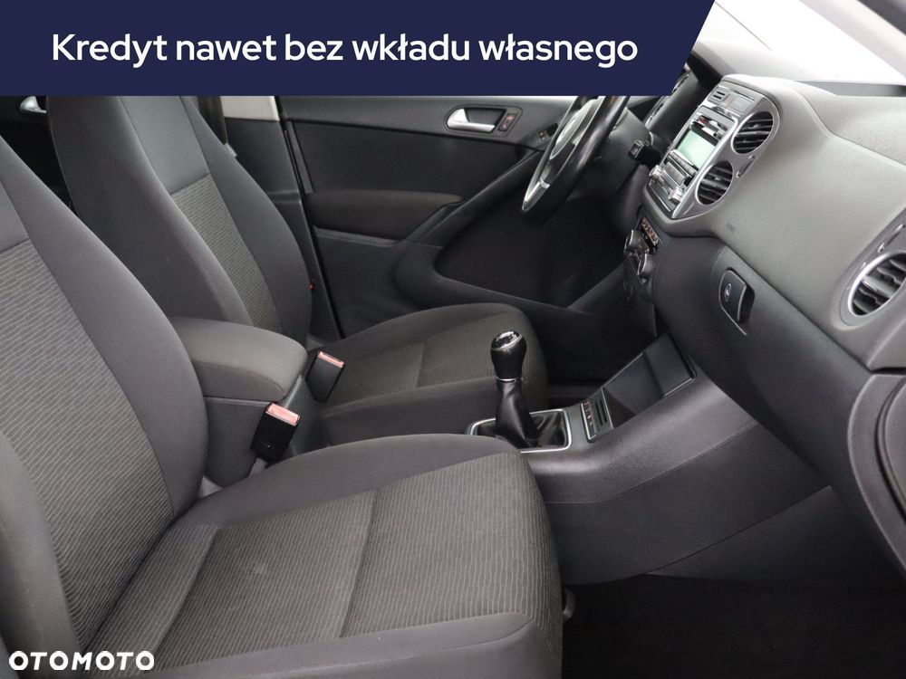 Volkswagen Tiguan - 11