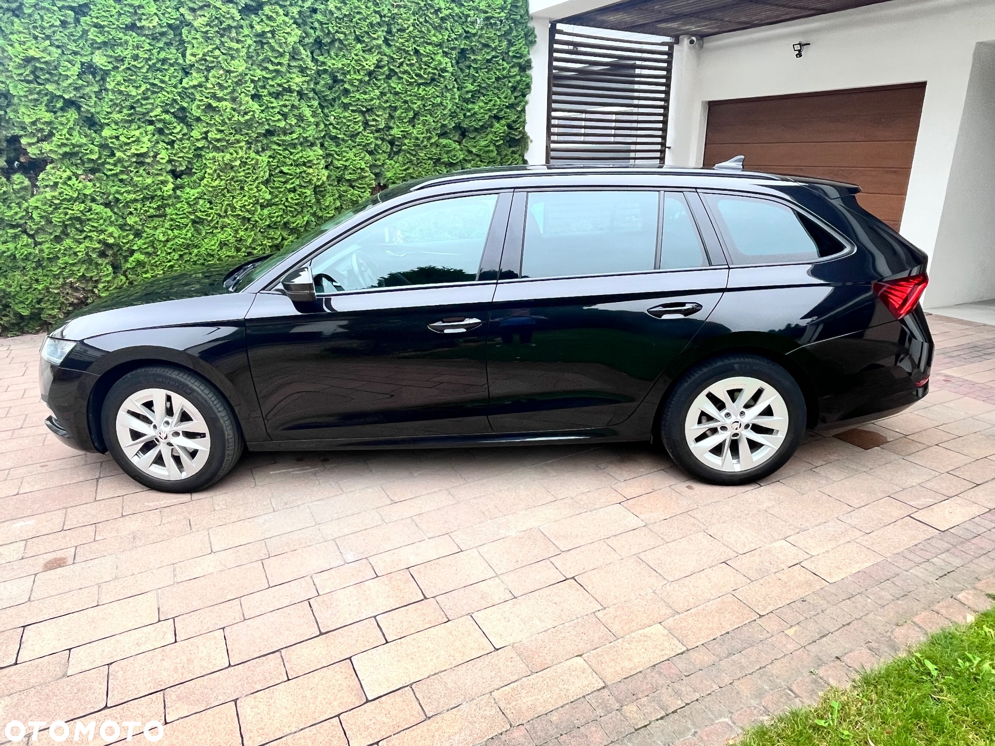 Skoda Octavia 2.0 TDI Ambition DSG - 4