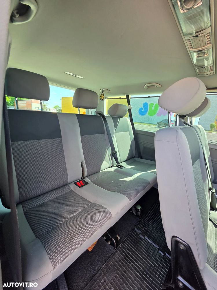 Volkswagen Caravelle - 7