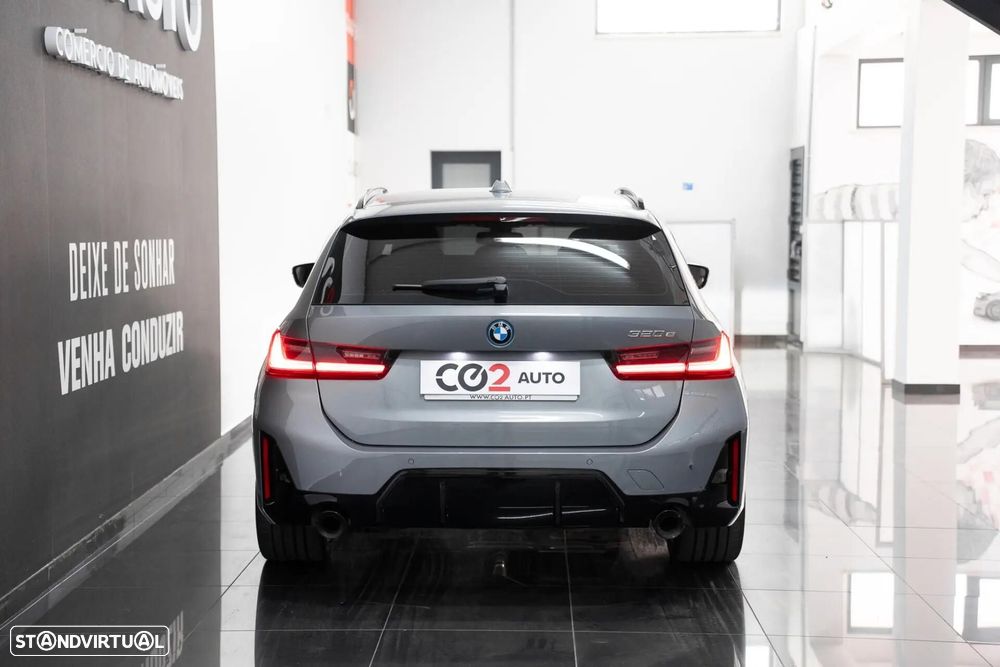 BMW 320 e Pack Desportivo M Auto - 7
