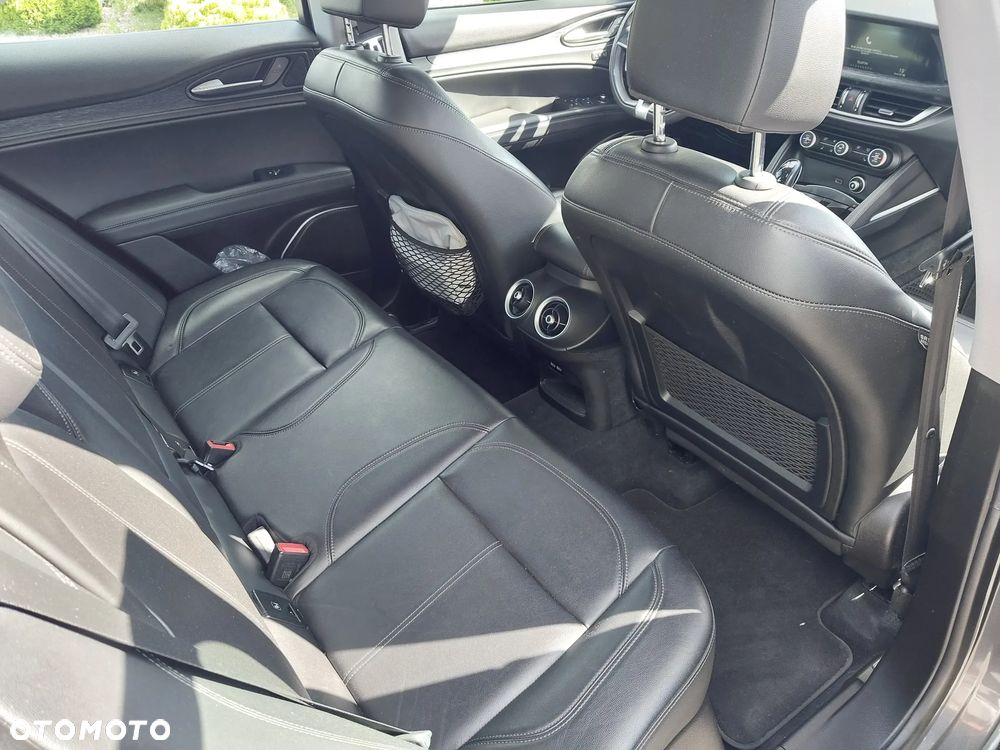 Alfa Romeo Stelvio 2.2 JTDM Super Q4 - 13