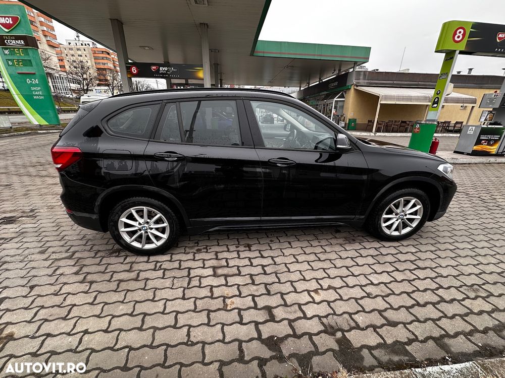 BMW X1 xDrive20d Aut. Sport Line - 8