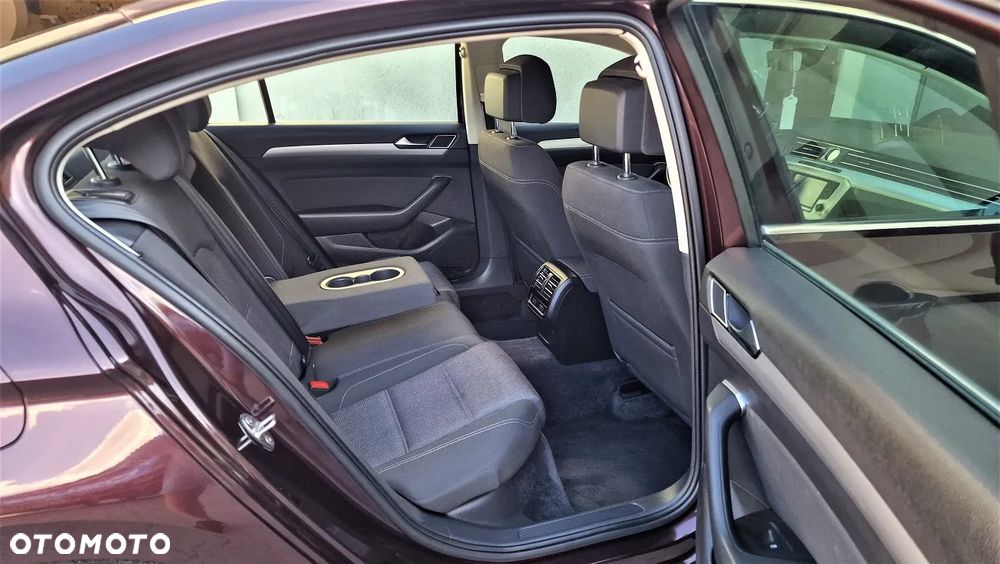 Volkswagen Passat 1.8 TSI BMT Comfortline - 14