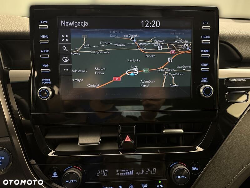 Toyota Camry 2.5 Hybrid Executive CVT - 17