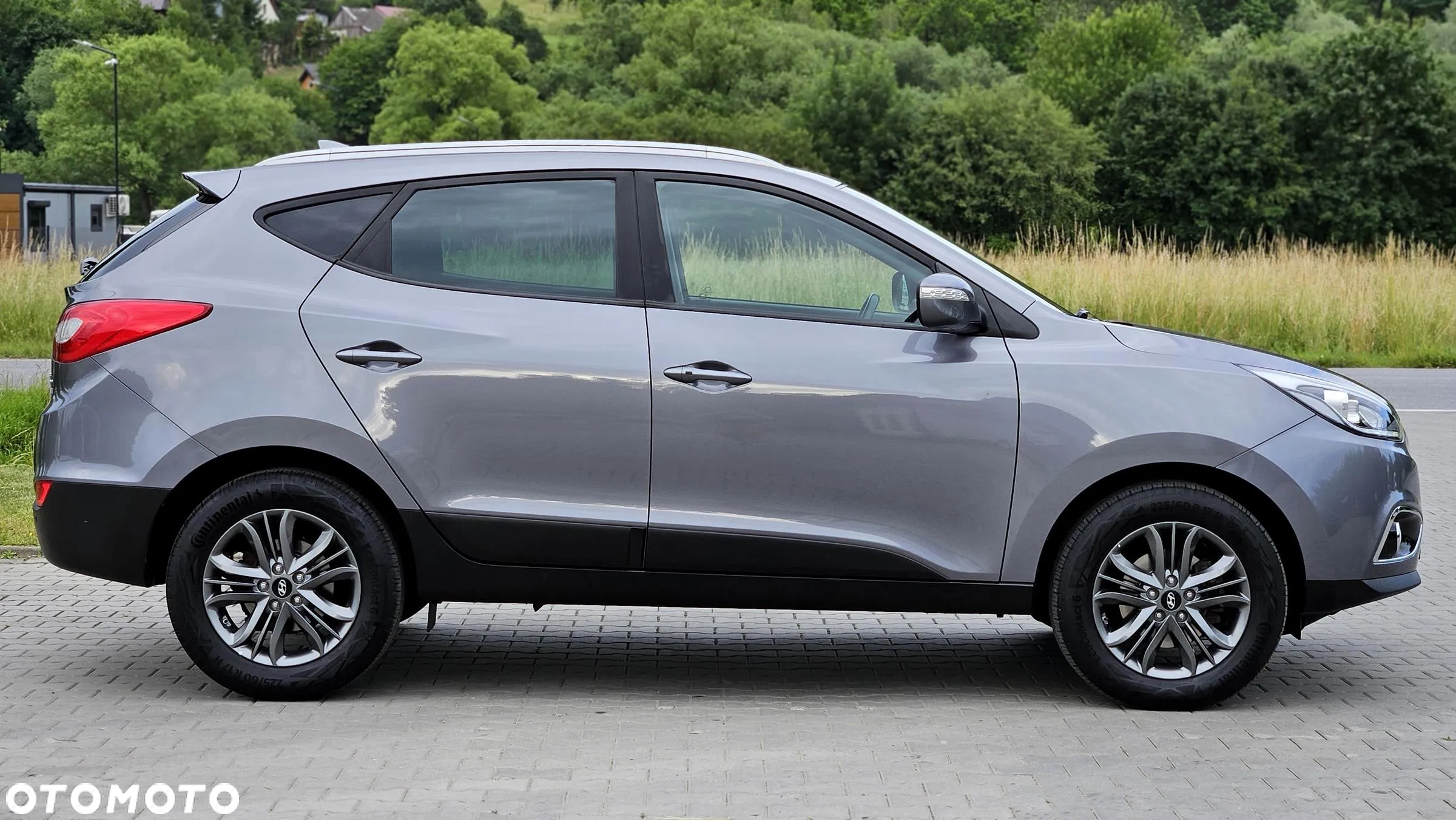 Hyundai ix35 2.0 CRDi 4WD Fifa World Cup Gold Edition - 5